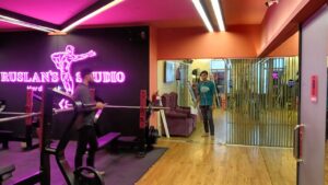 Ruslan’s Studio Modernizes Gym Check-Ins for 1,500 Members with Tipsoi