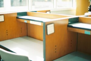 absenteeism rates by industry: empty office workstations