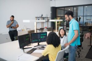cloud HR market size: HR team reviewing workforce data in a modern office