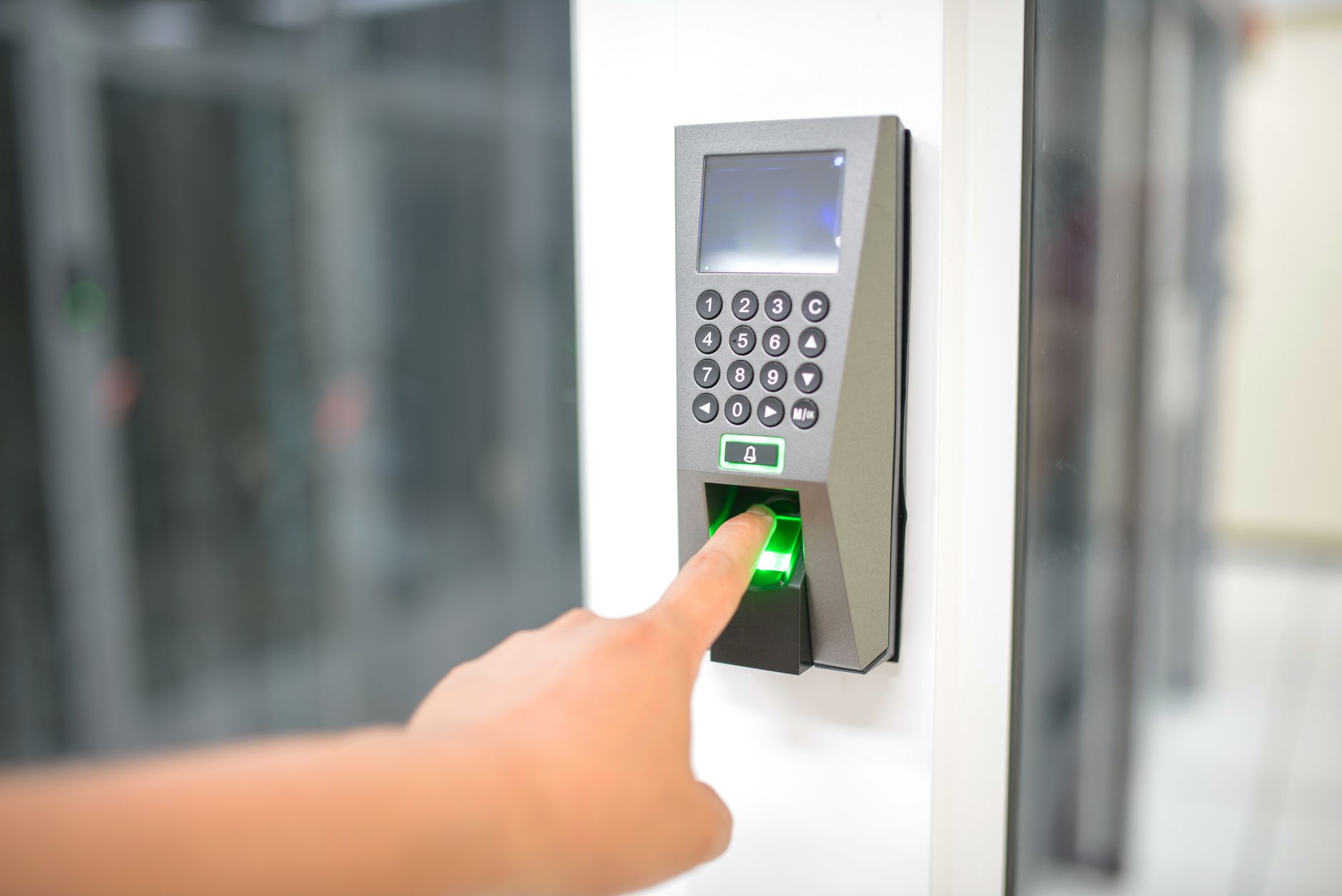 No Real-Time View Of Who'S At Work? Solved 2 Biometric fingerprint check-in for a real-time attendance system