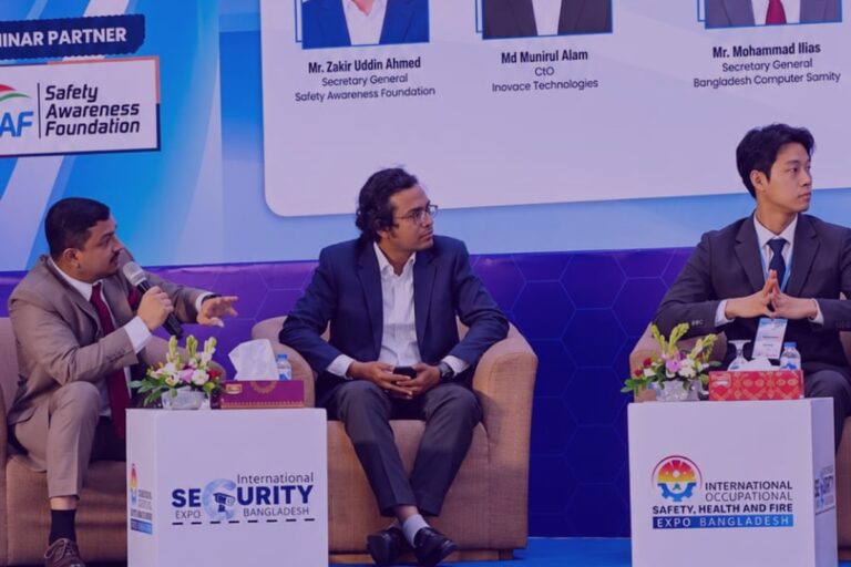 Tipsoi CEO on stage receiving an award at the ISE Seminar, ISEB 2026